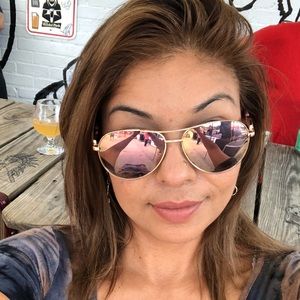 Meet your Posher, Maria